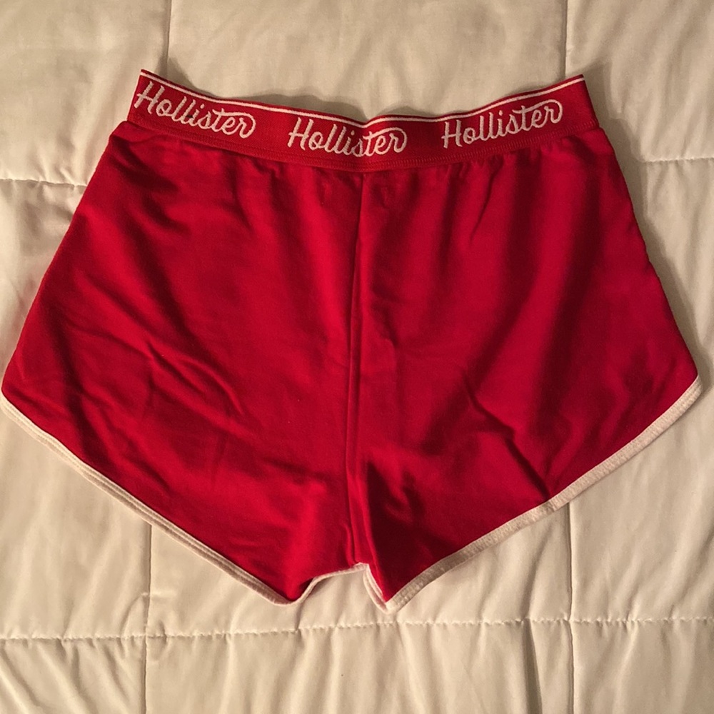Shorts - Picture 2 of 3